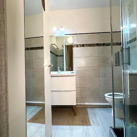 évasion à Deux, Domaine Prestigieux, Jacuzzi Et Parking Privés, Piscine Cannes