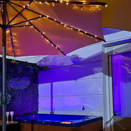 Evasion A Deux, Domaine Prestigieux, Jacuzzi Et Parking Prives, Piscine Lejlighed *