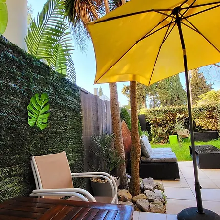 évasion à Deux, Domaine Prestigieux, Jacuzzi Et Parking Privés, Piscine Apartamento
